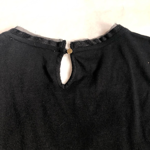 Loft Pleated and Lace sleeveless top - Picture 6 of 6